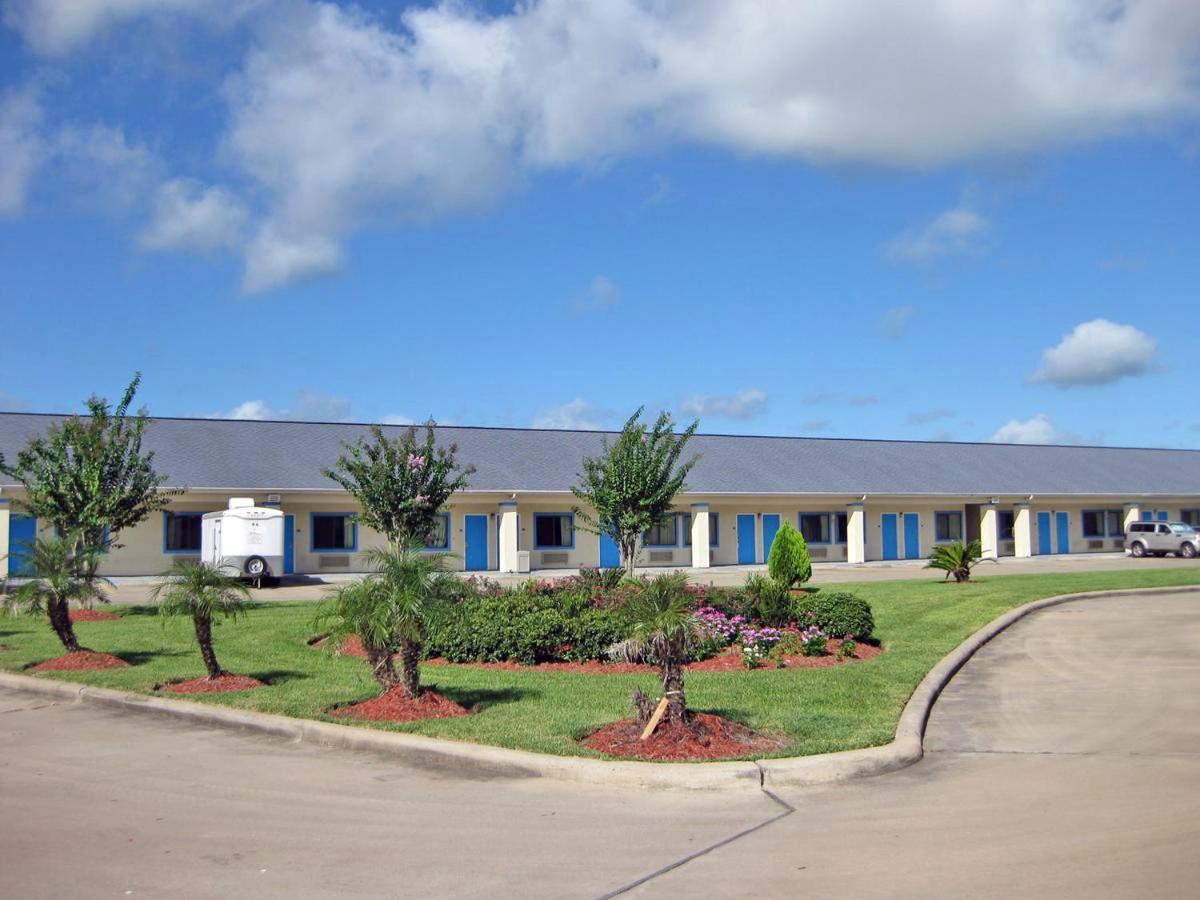 Relax Inn & Suites Англтон Экстерьер фото